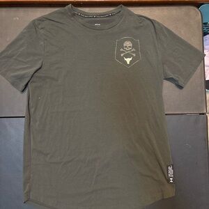 Under Armour Men's Dark Gray Graphic Tee